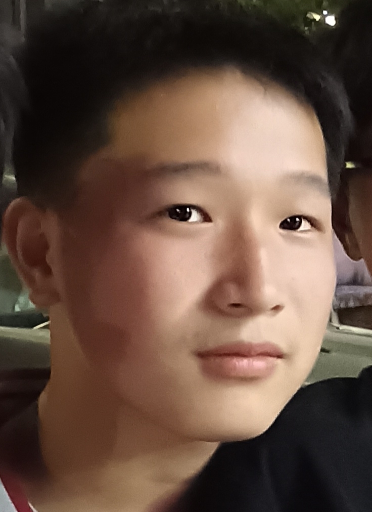 袁彬伦